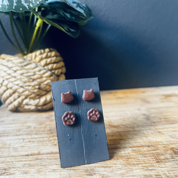 Cat Studs - Chocolate