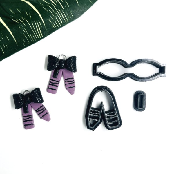 Back to School - Crayon Bow