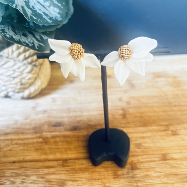 Faux Gold Beaded Stud Flower - Image 2